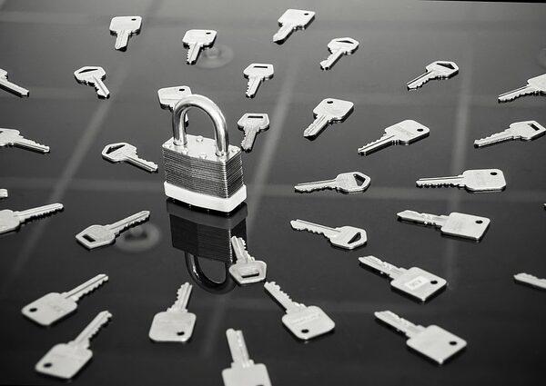 master-key-640x480-94092755.jpeg