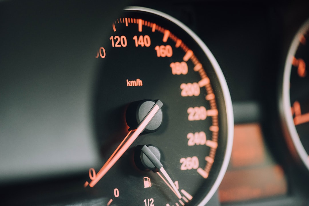 Mastering Transponder Key Programming: A Locksmith’s Guide to Keyless Entry and Car Lockout Solutions