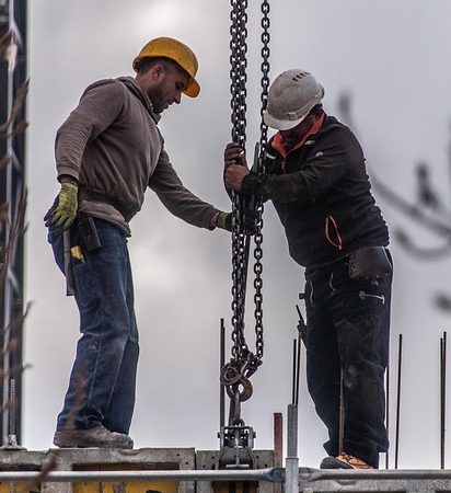 construction-640x480-79356872.jpeg