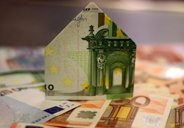 loans-640x480-5689825.jpeg
