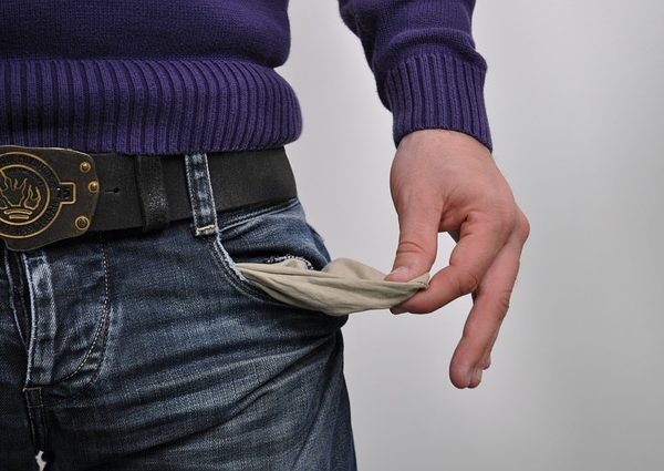 money-640x480-38499694.jpeg