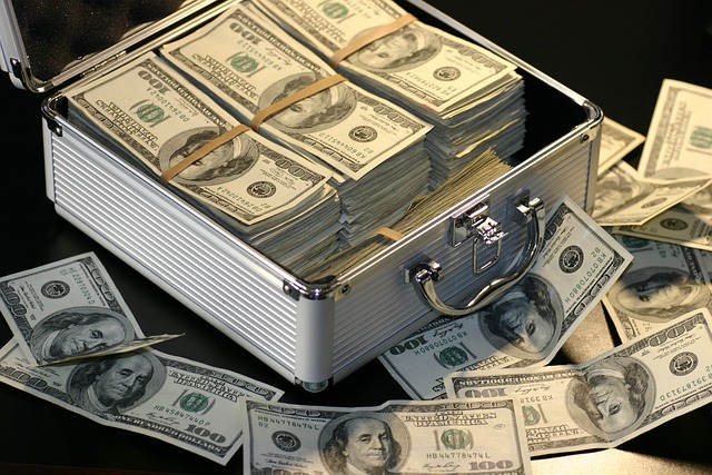 money-640x480-73292410.jpeg