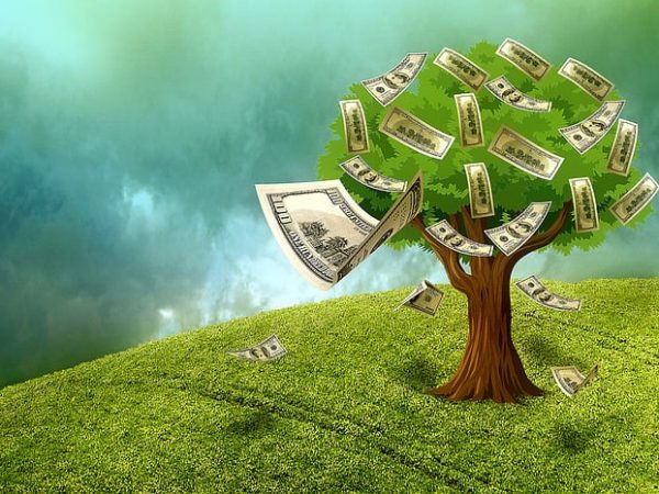 money-640x480-73481954.jpeg