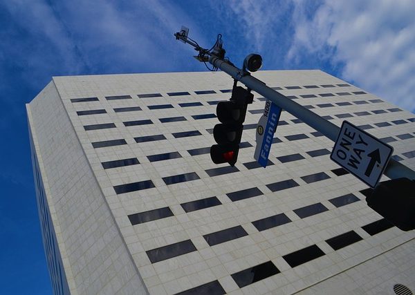 commercial-property-640x480-3076436.jpeg