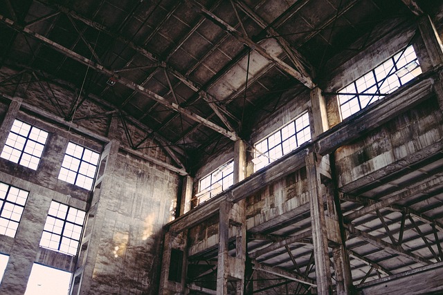 industry-640x480-94044995.jpeg