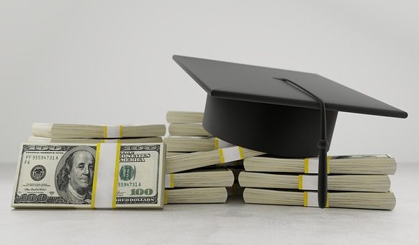 loans-640x480-42155937.jpeg