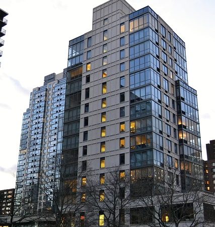 multifamily-property-640x480-21149617.jpeg