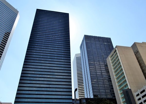 commercial-buildings-640x480-35450852.jpeg