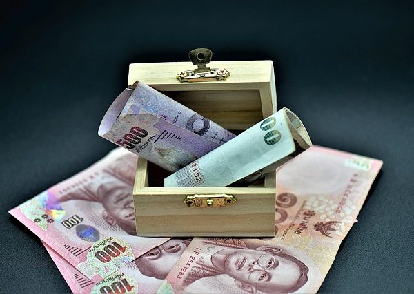 money-640x480-24365535.jpeg