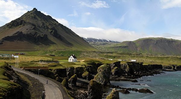 houses-640x480-89629864.jpeg
