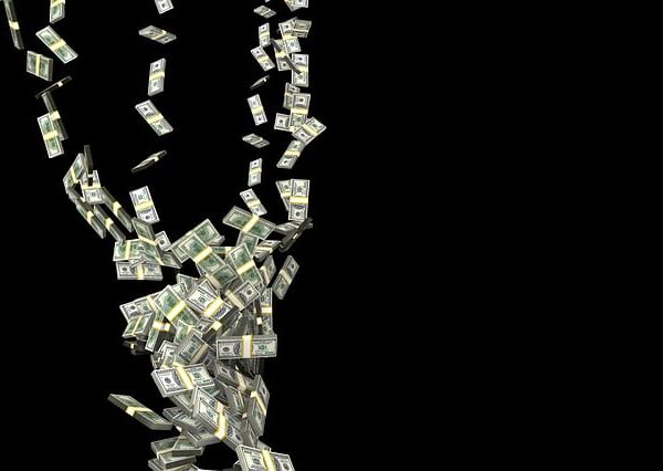 money-640x480-86877048.jpeg