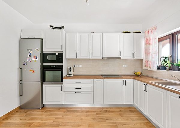 multifamily-property-640x480-75681139.jpeg