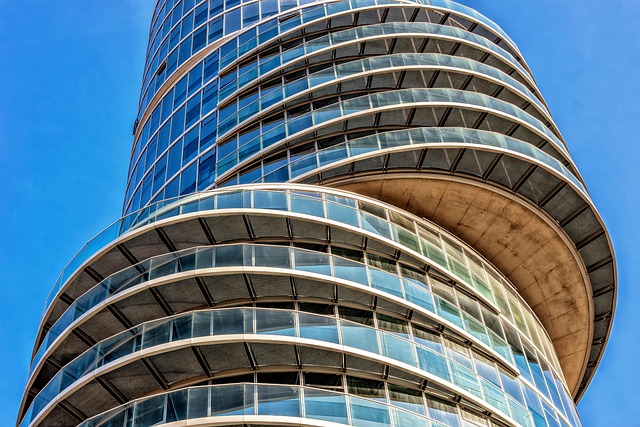 commercial-buildings-640x480-27418946.jpeg
