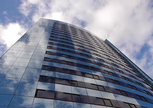 commercial-buildings-640x480-38090747.jpeg
