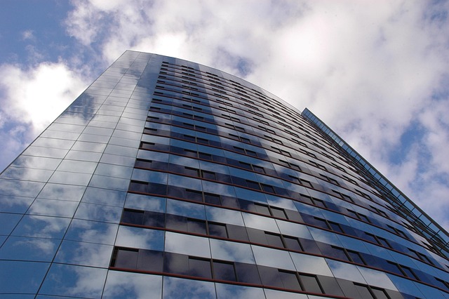 commercial-buildings-640x480-38090747.jpeg