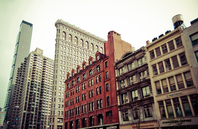 commercial-buildings-640x480-65527654.jpeg