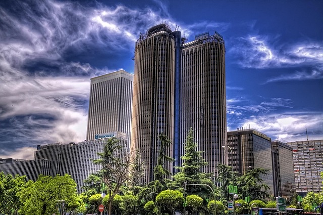 commercial-buildings-640x480-81389107.jpeg