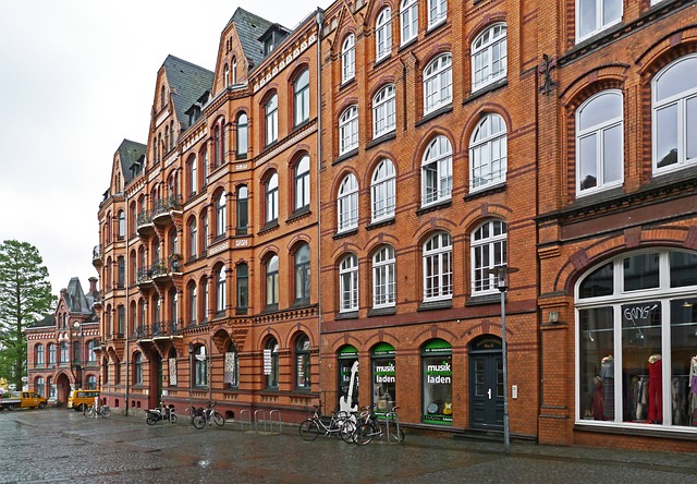 commercial-buildings-640x480-89181695.jpeg