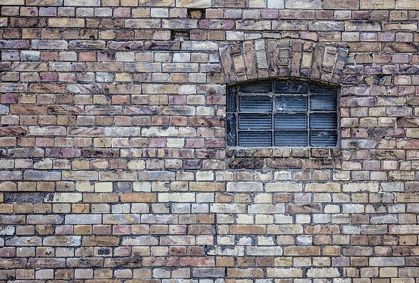 commercial-buildings-640x480-931645.jpeg