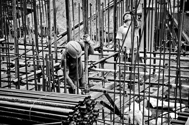 construction-640x480-2265403.jpeg