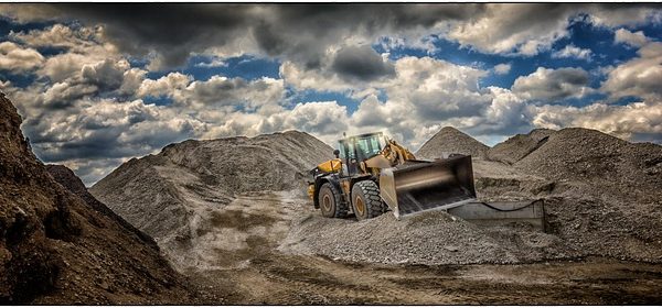 construction-640x480-34128224.jpeg