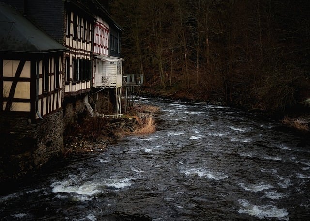 houses-640x480-17735117.jpeg