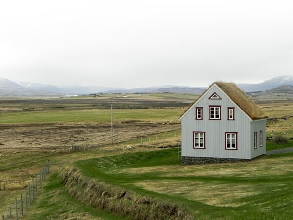 houses-640x480-53315626.jpeg
