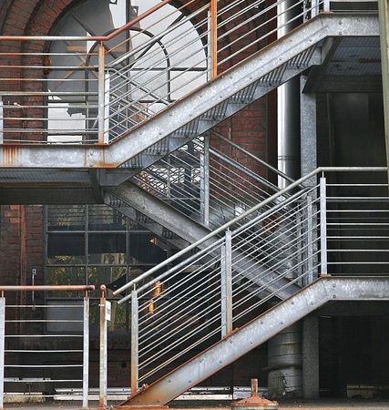 industry-640x480-11388253.jpeg
