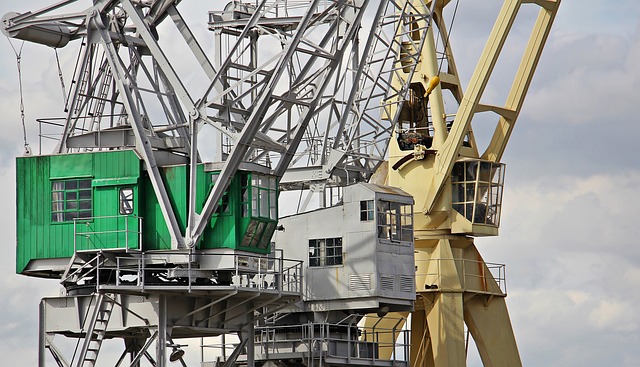 industry-640x480-72895897.jpeg