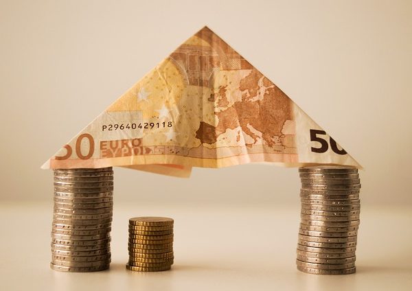 loans-640x480-83150309.jpeg