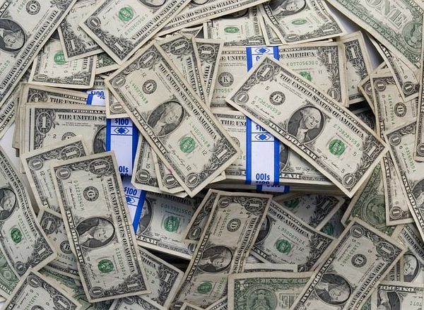 money-640x480-6615965.jpeg