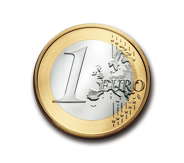 money-640x480-83055526.jpeg