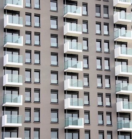 multifamily-property-640x480-88525778.jpeg