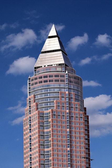 commercial-buildings-640x480-46404111.jpeg