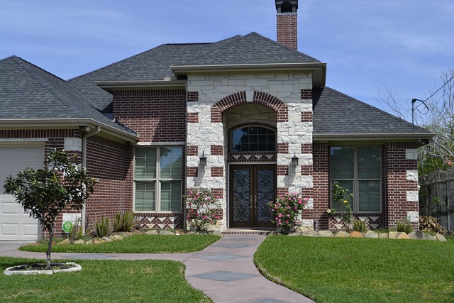 commercial-property-640x480-43428352.jpeg