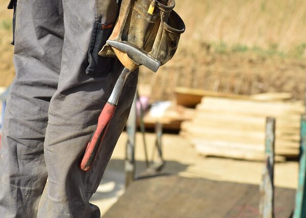 construction-640x480-46691656.jpeg