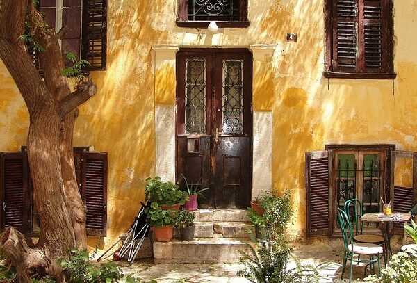 houses-640x480-24659318.jpeg
