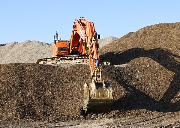 industry-640x480-2877500.jpeg