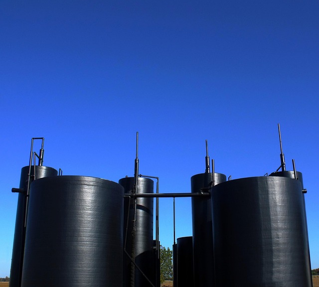 Securing Low-Interest Loans: Navigating Competitive Rates for Industrial Property Owners in Colorado