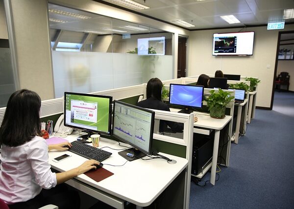 businesses-640x480-411629.jpeg