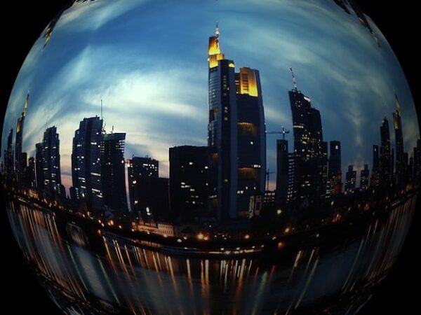 commercial-buildings-640x480-31233417.jpeg