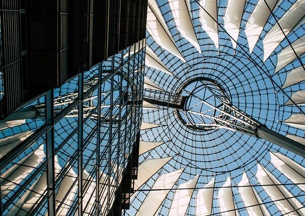 construction-640x480-77906120.jpeg