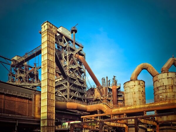industry-640x480-12127054.jpeg