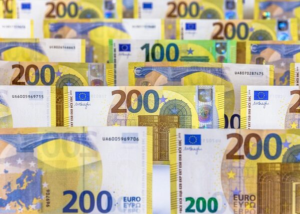 loans-640x480-15942328.jpeg