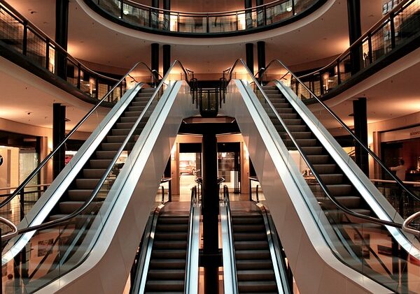commercial-buildings-640x480-88573264.jpeg