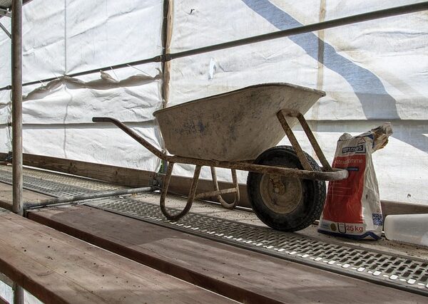 construction-640x480-40285921.jpeg