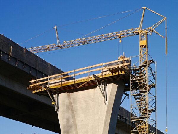 construction-640x480-66028629.jpeg