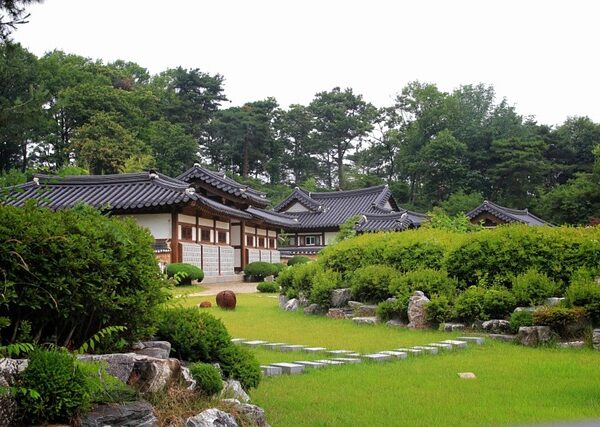 houses-640x480-44155279.jpeg