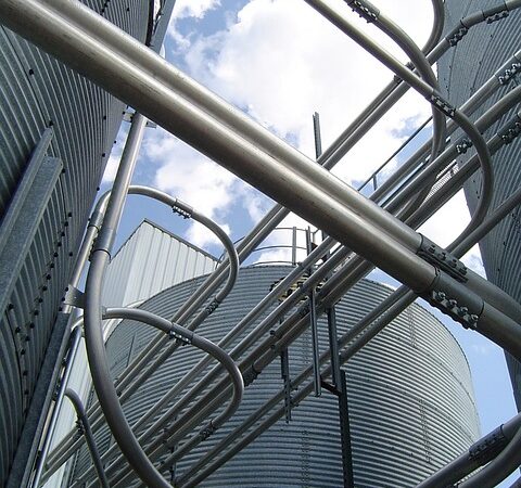 industry-640x480-77033451.jpeg