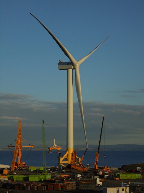 industry-640x480-79726885.jpeg